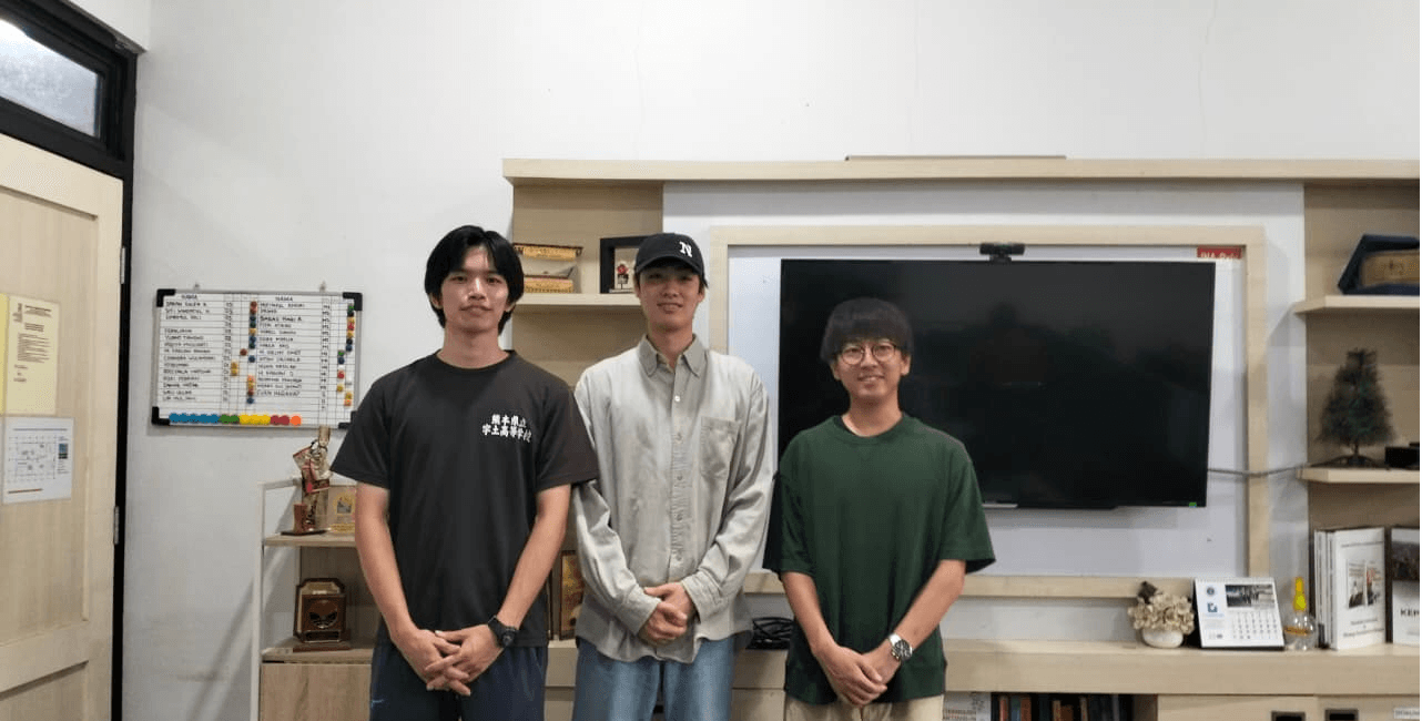 image of article Visit of Graduate Students from Kumamoto University, Japan, at AFM Lab, FTI ITB